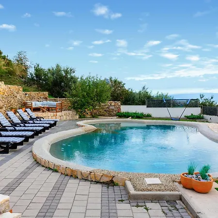 In With Outdoor Swimming Pool *
