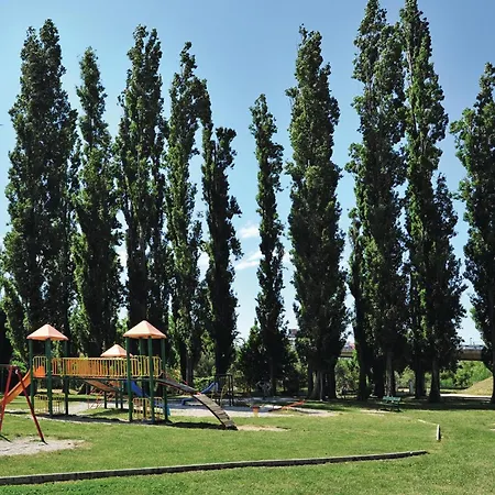 Amazing In 펜션 Kučine