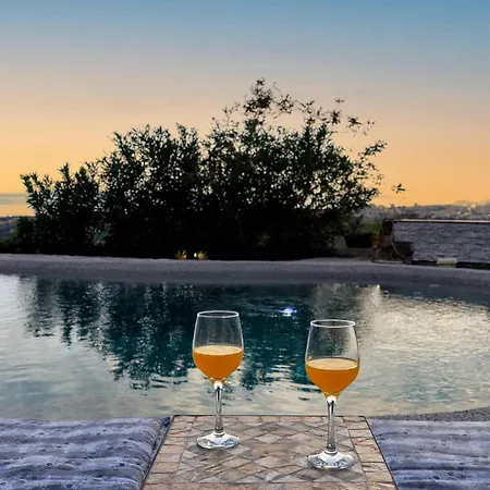 Amazing In Vakantiehuis Kučine